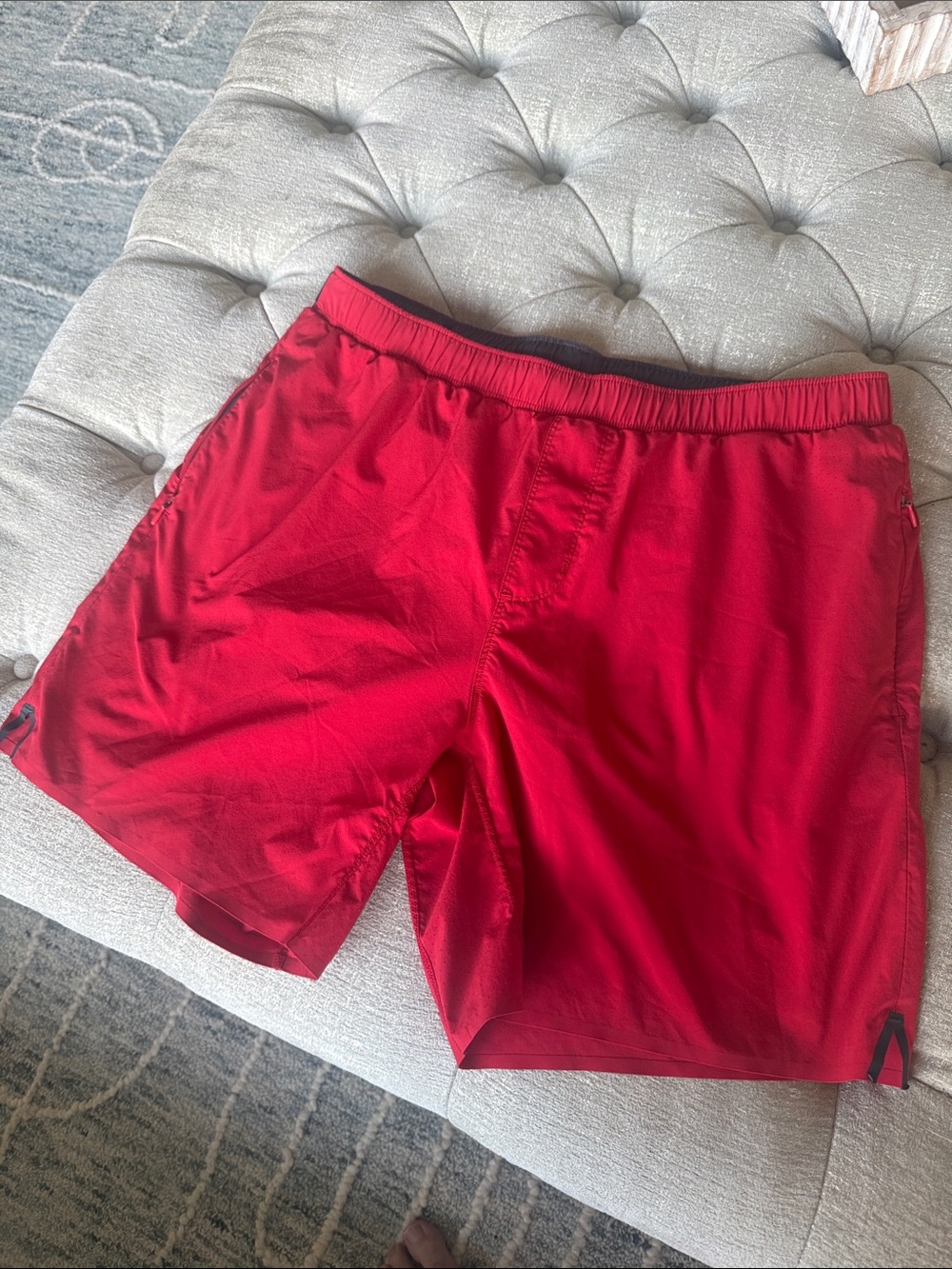Rhône Men's L Red Shorts